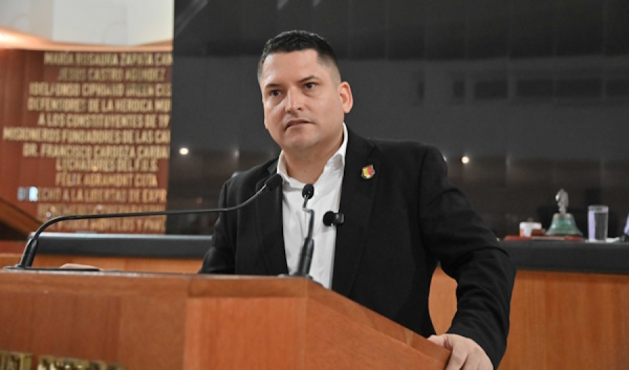 Reconoce el diputado Erick Agundez al personal de BCS que  integra las labores en materia de protección civil   ... 