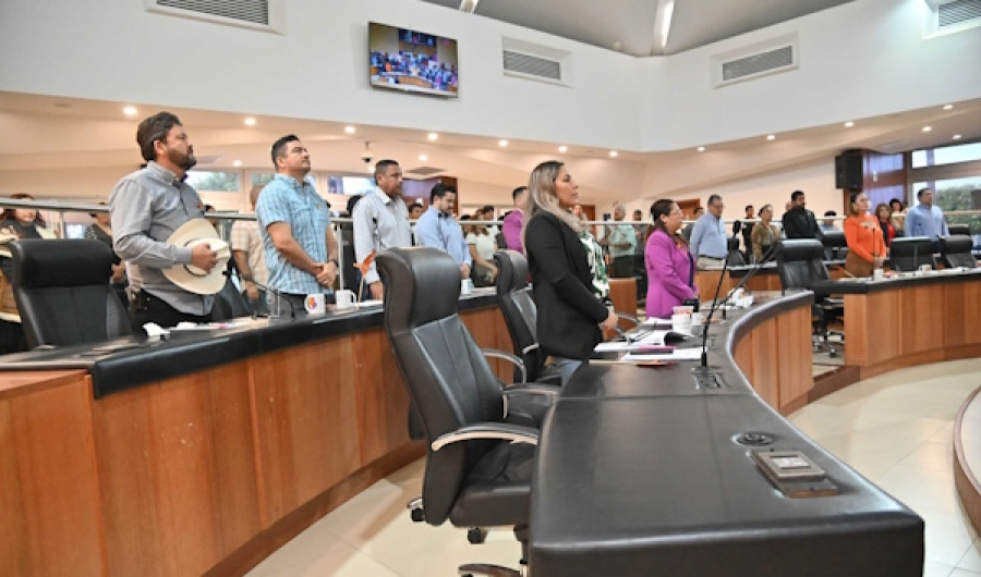 Enoc Leaño, orgullo de BCS, recibirá Medalla al Mérito Artístico y Cultural   ...