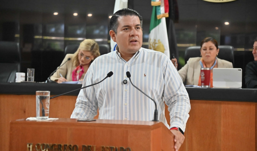 Reconoce diputado Fabrizio del Castillo la obra “Congreso y Constituyentes Sudcalifornianos” de Eligio Moisés Coronado...